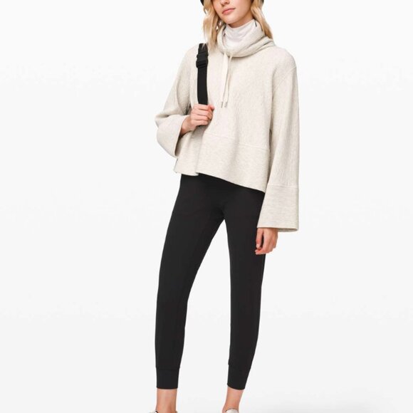 Lululemon 28" Align Jogger, Black, Size 6 - Picture 2 of 10